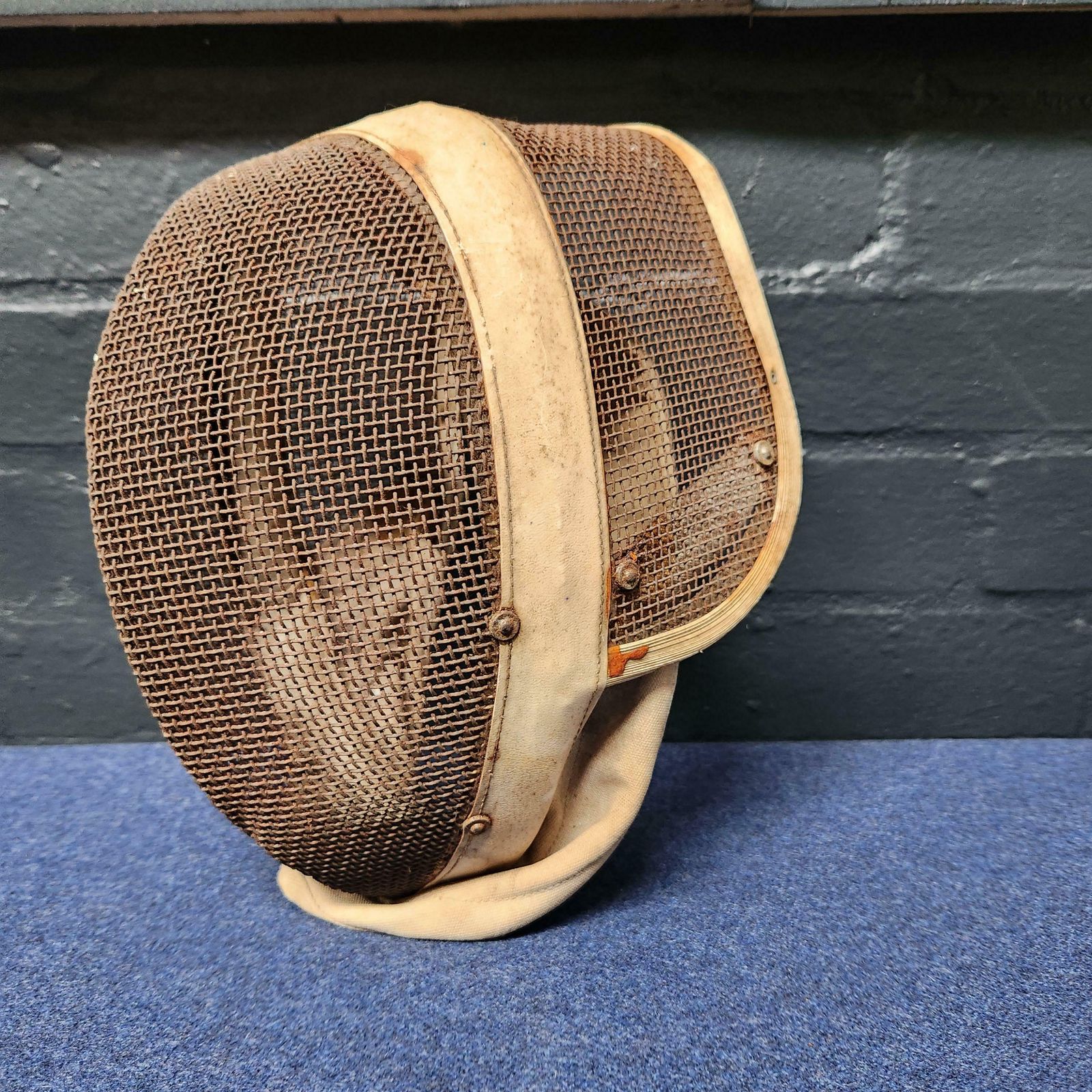 Leon Paul Vintage Fencing Mask photo furniture