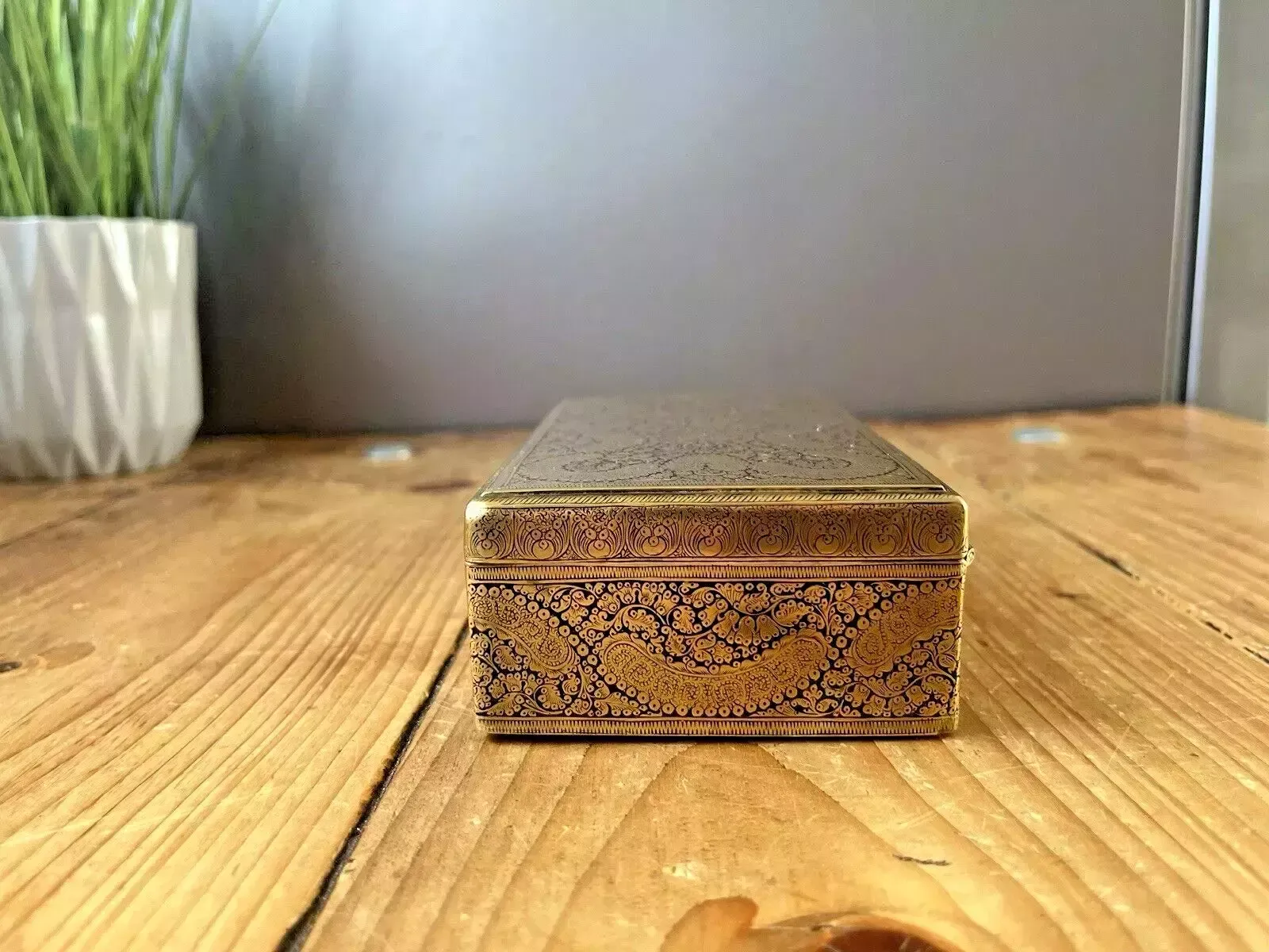Good Quality Antique Vintage Chinese Indian Brass Hinged Lid Cigar Cigarette Box photo buy
