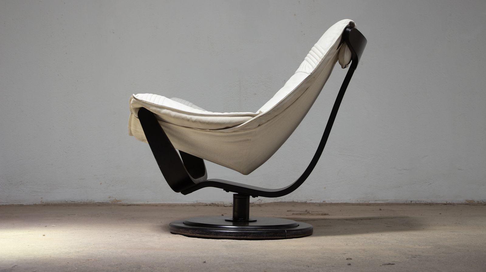 Lounge Chair Flight High By Takashi Okamura And Erik Marquardsen For Nelo photo vintage