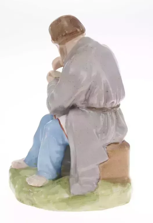 20th Century 20`s Russia Verbilki Porcelain Figure Man With Bread photo vinterior