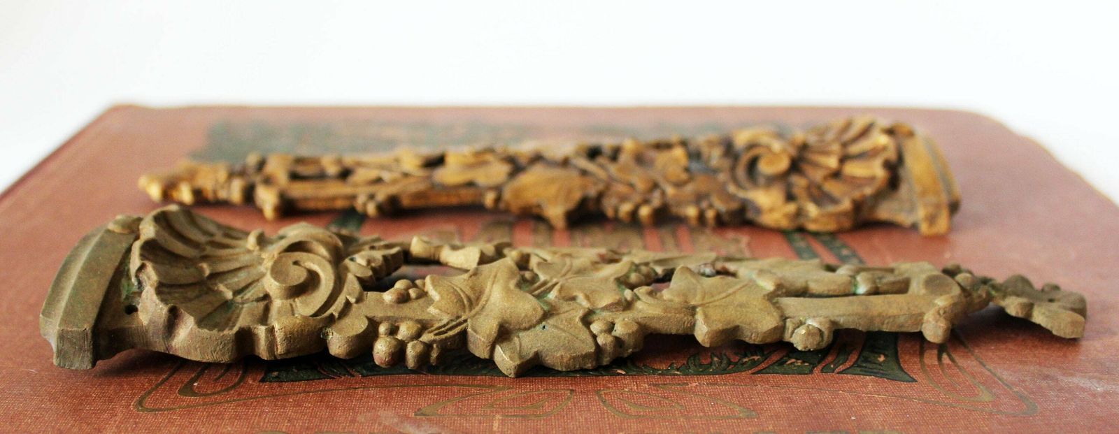 2 Antique French Heavy Cast Bronze Pediments, Fournier Paris, Furniture Embellishments, Napoleon Empire Regency Rococo Shell Ivy Vine Leaves photo buy