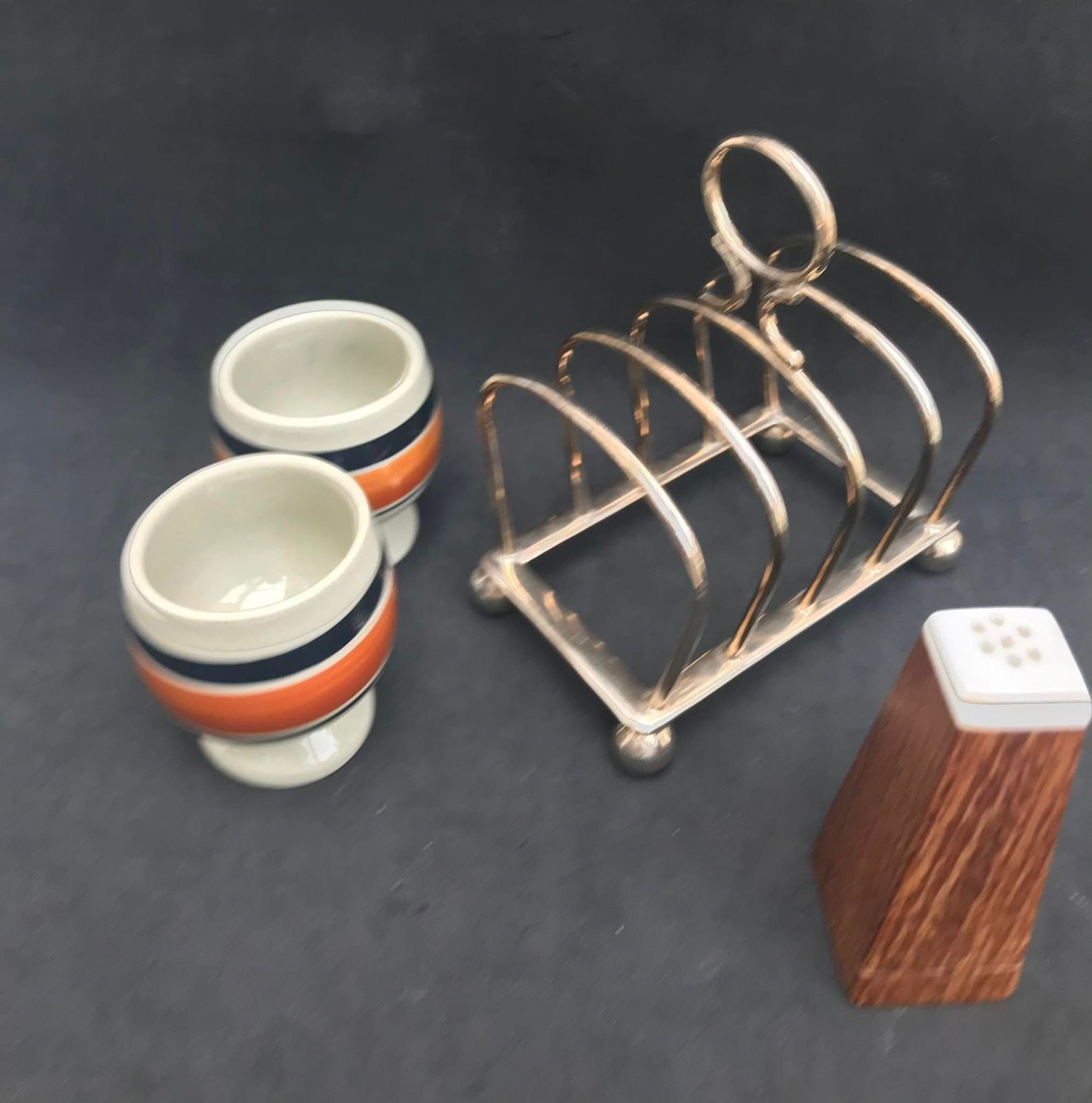 Ontbijtset – Eierdopjesset Van 2, Toasthouder, Made In England – Ontbijt Voor Twee, Vintage Eierdopjes, Keukenaccessoires, Zoutstrooier, Teak, Cadeau photo vinterior