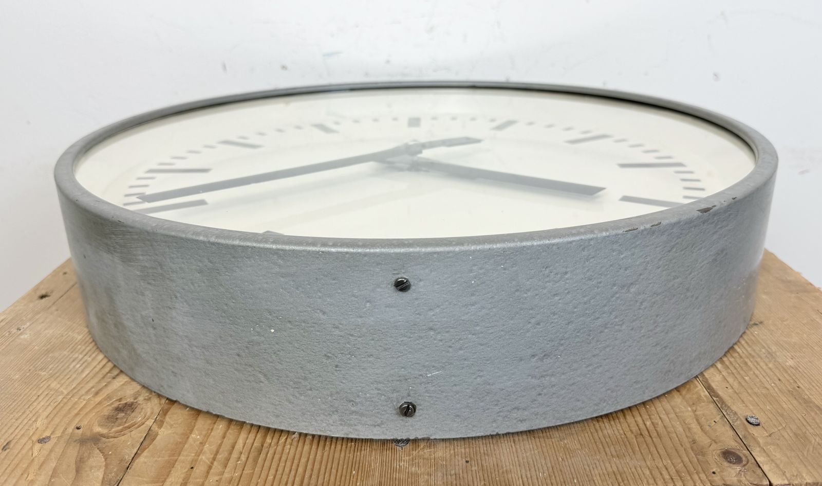 Huge Grey Industrial Factory Wall Clock From Pragotron, 1960s photo Home Decor