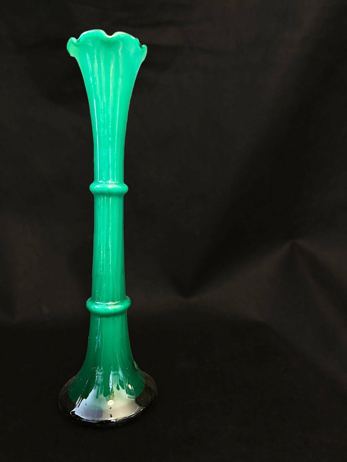 Mid Century Green And Opaline Glass Vase Hand Blown By Carlo Moretti For Murano photo vinterior