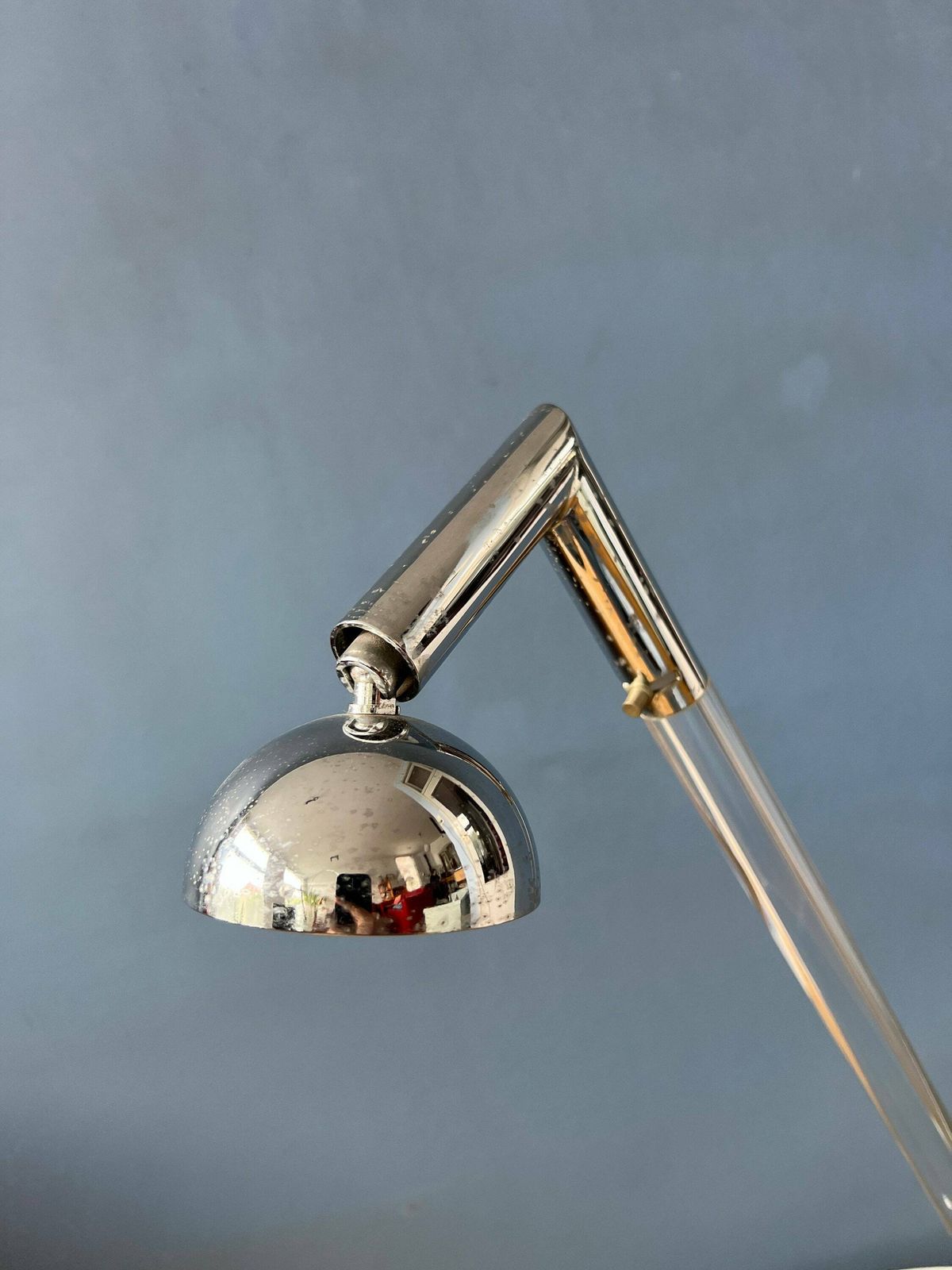 Postmodern Tafellamp Uit De Jaren 80 In Transparant Plexiglas photo vintage