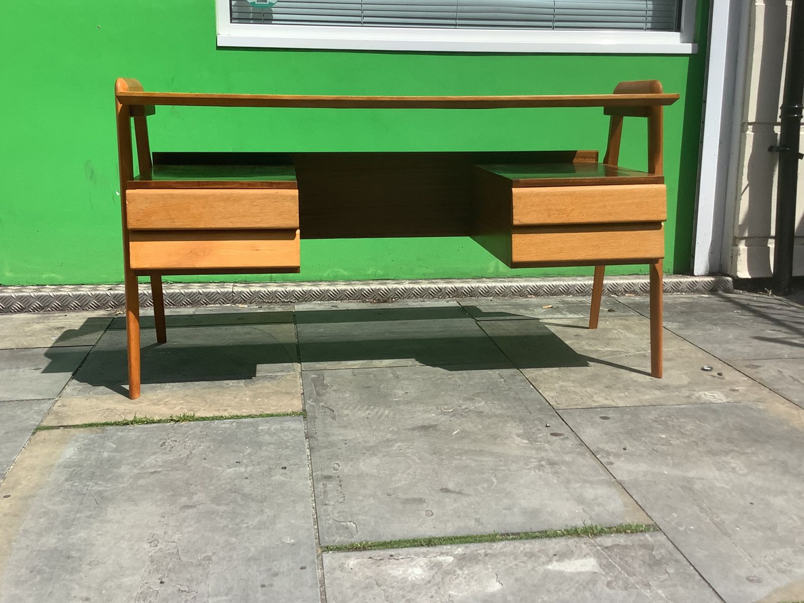 1960s Italian Desk By Vittorio Dassi photo furniture