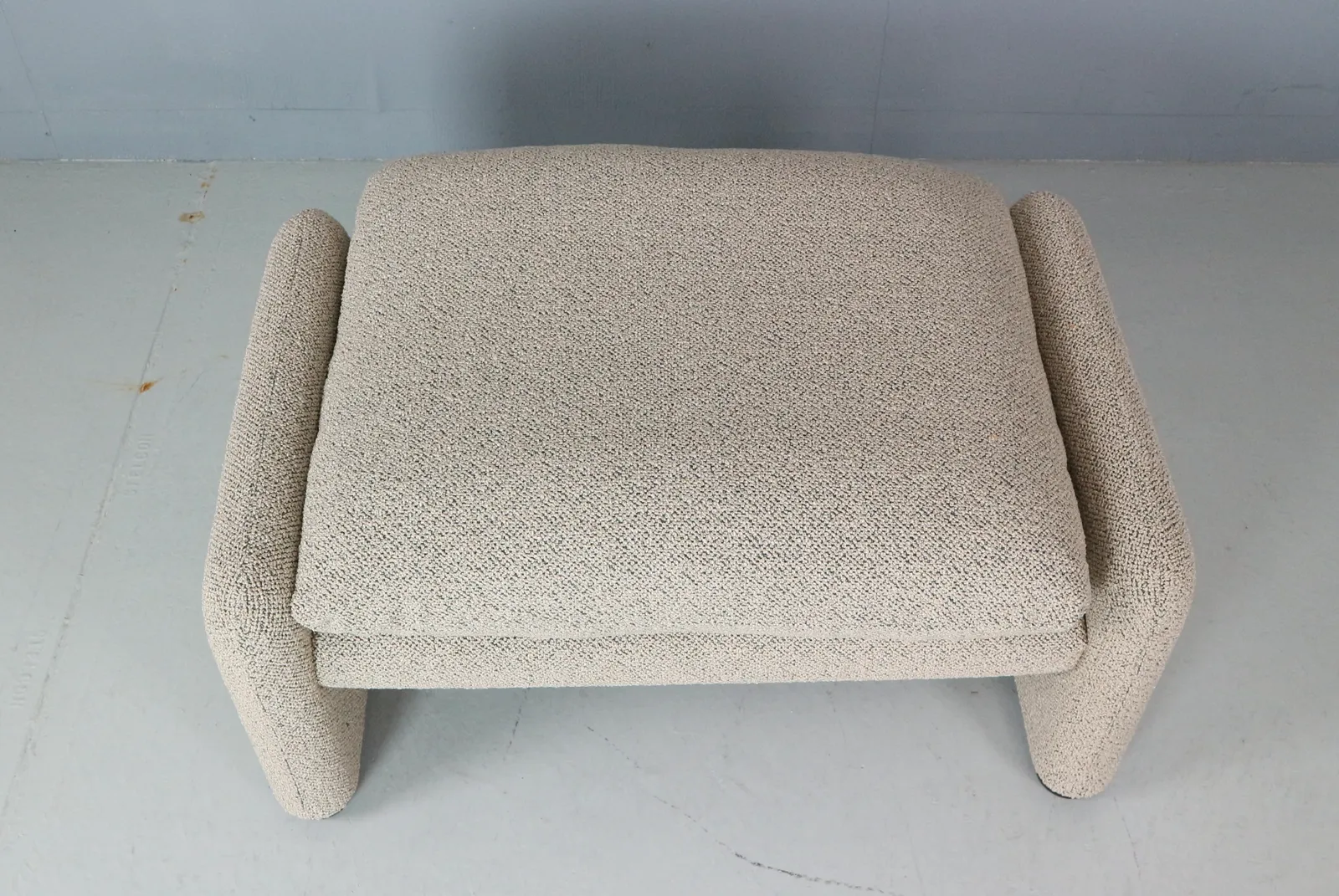 Vico Magistretti "Maralunga" 3 Seater And Footstool Re Upholstered For Cassina photo buy