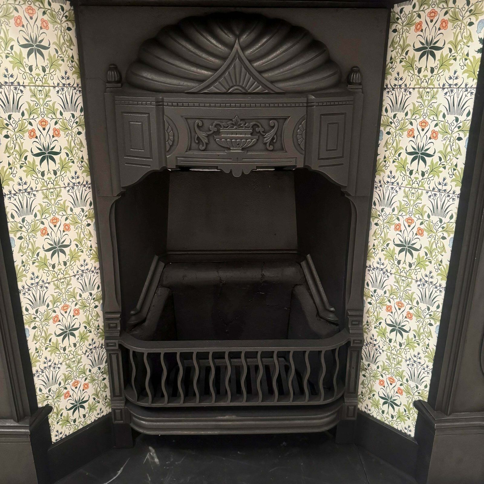 Antique Victorian Tiled Cast Iron Combination Fireplace photo vinterior