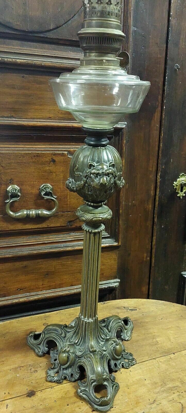 Large Antique Bronze And Glass Oil Lamp From The 19th Century photo vinterior