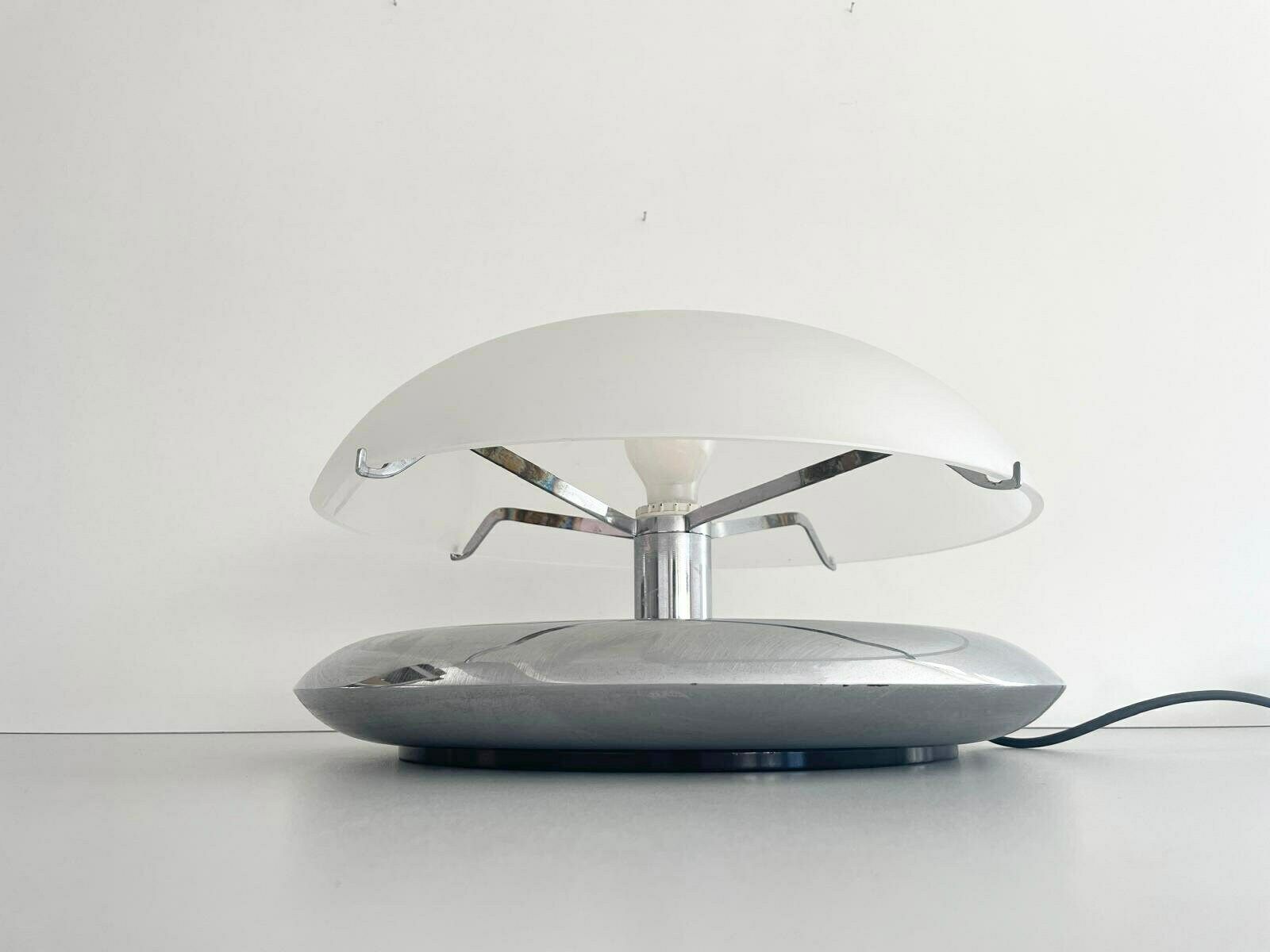 Medusa Model Table Lamp By Ludovico Diaz De Santillana, Italy, 1960s photo vinterior