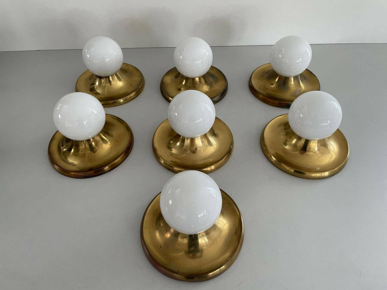 photo furniture Light Ball Small Size Wall Or Ceiling Lamp By Achille Castiglioni & Pier Giacomo For Flos, 1960s, Italy, 7 Available