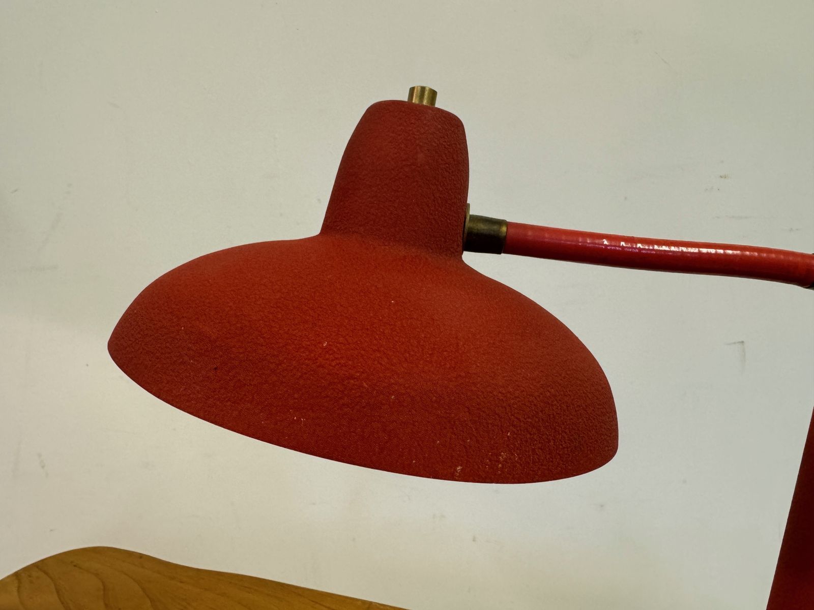 photo furniture 1950s Red Italian Table Lamp, Vintage