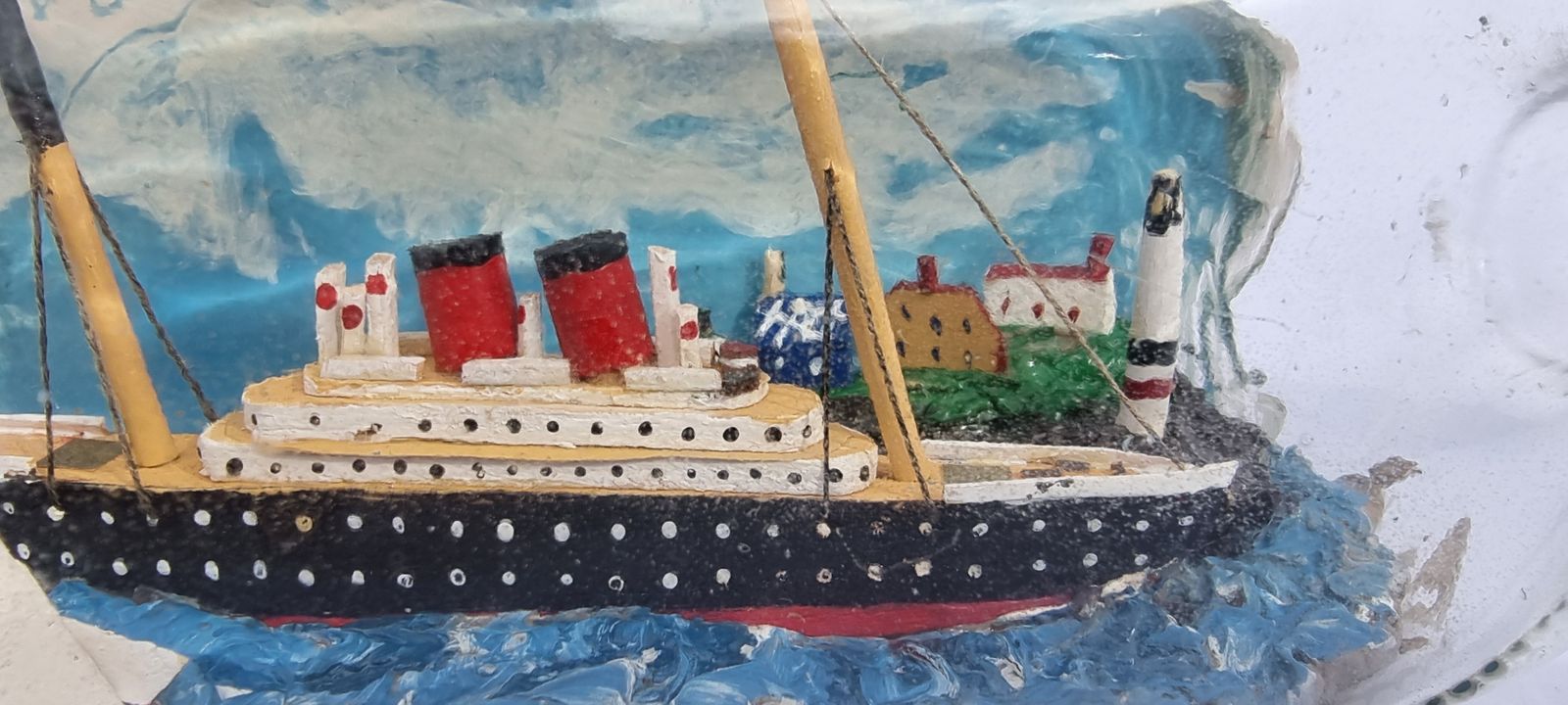 photo vinterior A Rare Folk Art Diorama Model Ship In A Bottle Circa 1930