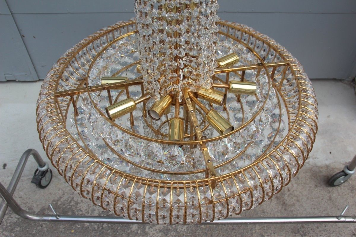 Precious Elegant Italian Chandelier Of 1970 Structure In Gilded Brass  Swarovski Crystals photo Lighting