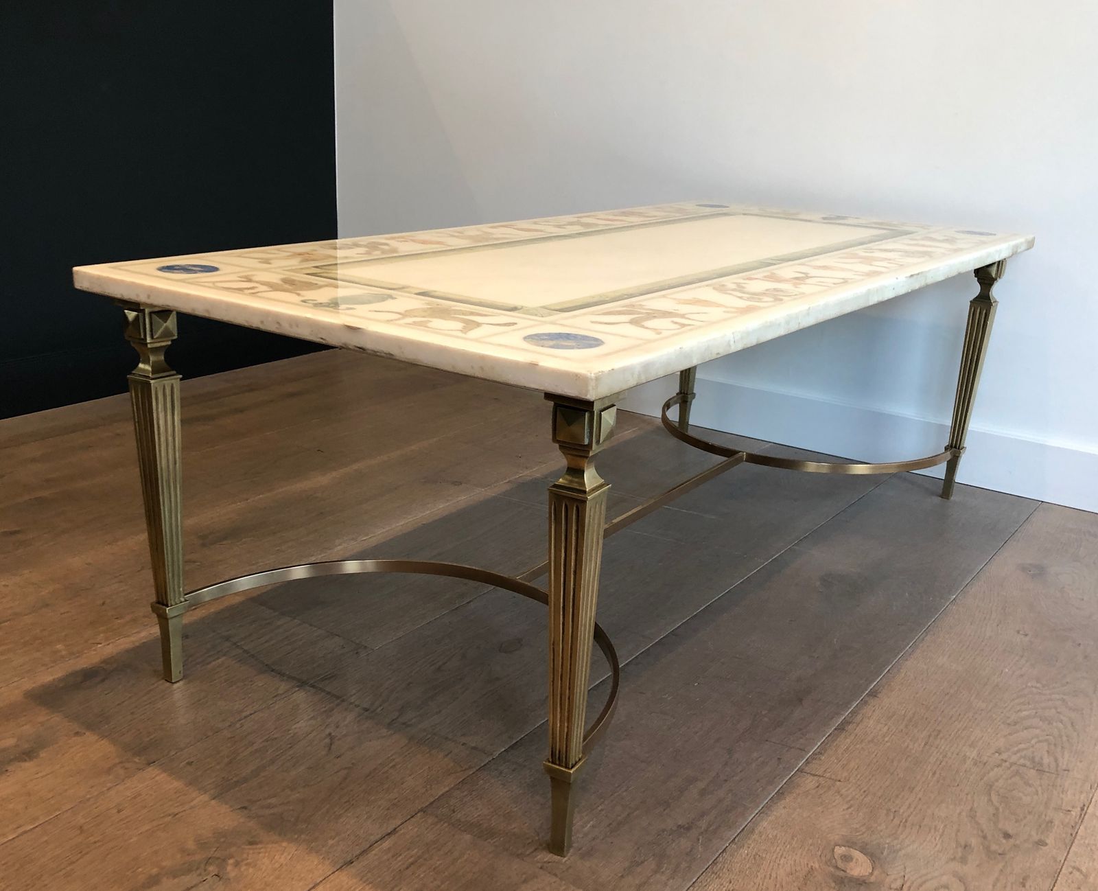 photo vinterior Neoclassical Style Coffee Table In Bronze And Brass With Marble Top Decorated With Greek Motifs