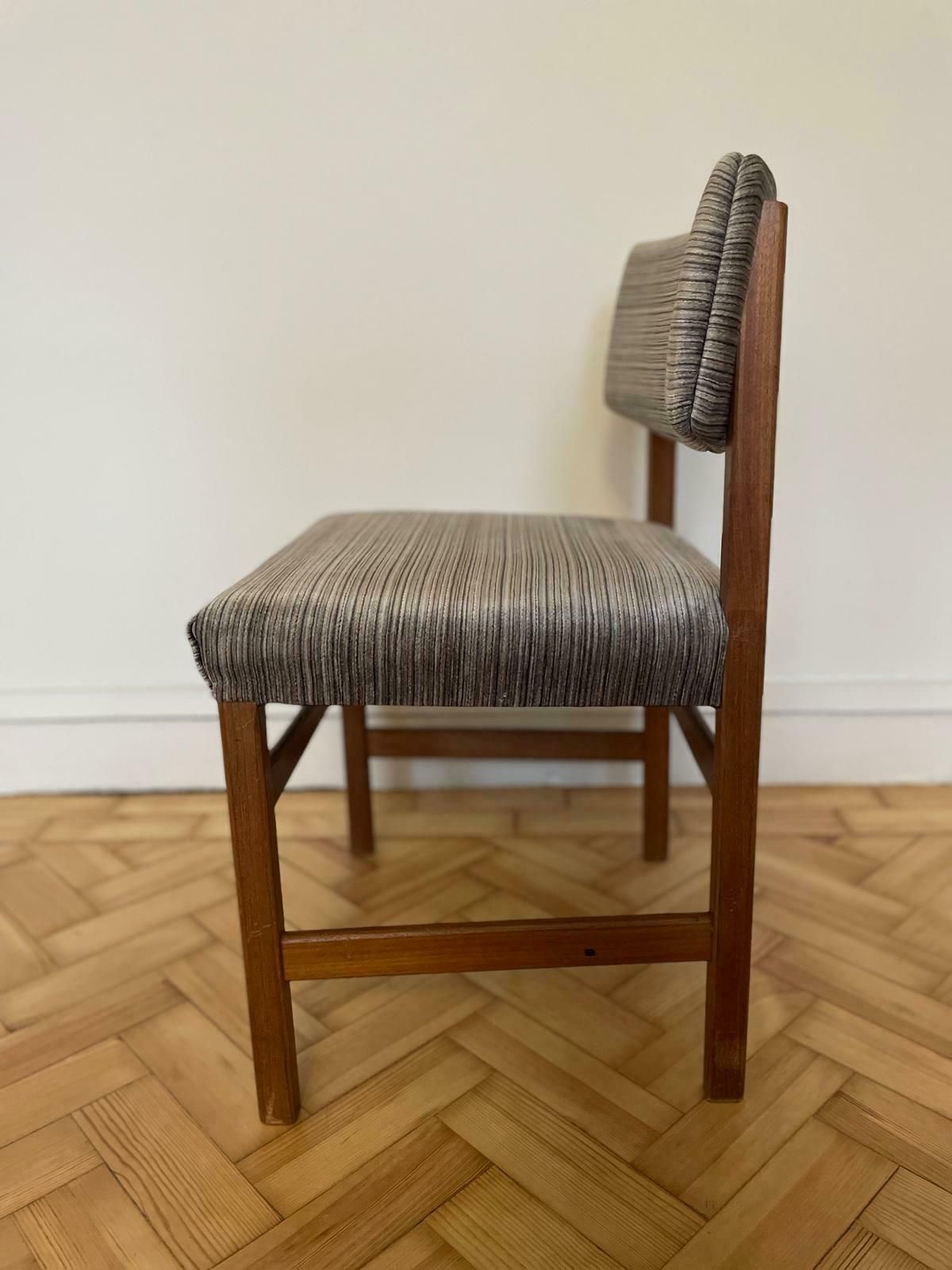 Mid Century Robert Heritage For Archie Shine Dining Chairs (Set Of 8) photo for sale