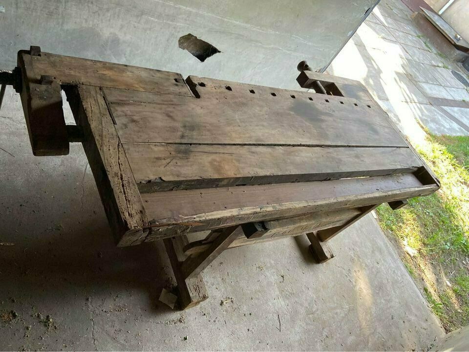 Antique Carpenters Workbench With Drawer And Shelf, 1860s
