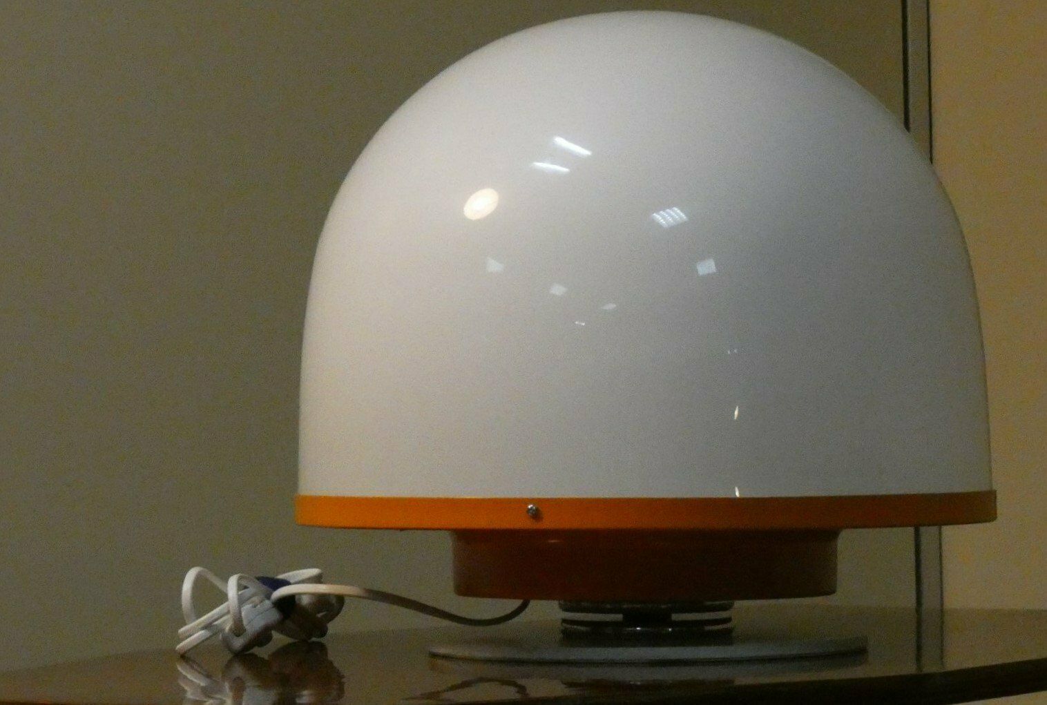 Bottone Table Lamp In Acrylic Glass And Metal, Italy 1960s photo Lighting