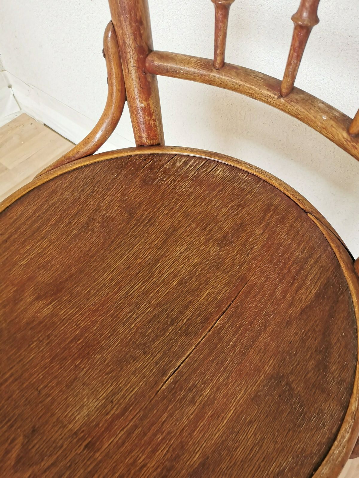 Vintage Wooden Dining Chair In Thonet Style With Carved Details Adn Bentwood / Antique Very Rare Dine Chair 1960s / Original Patina photo vinterior