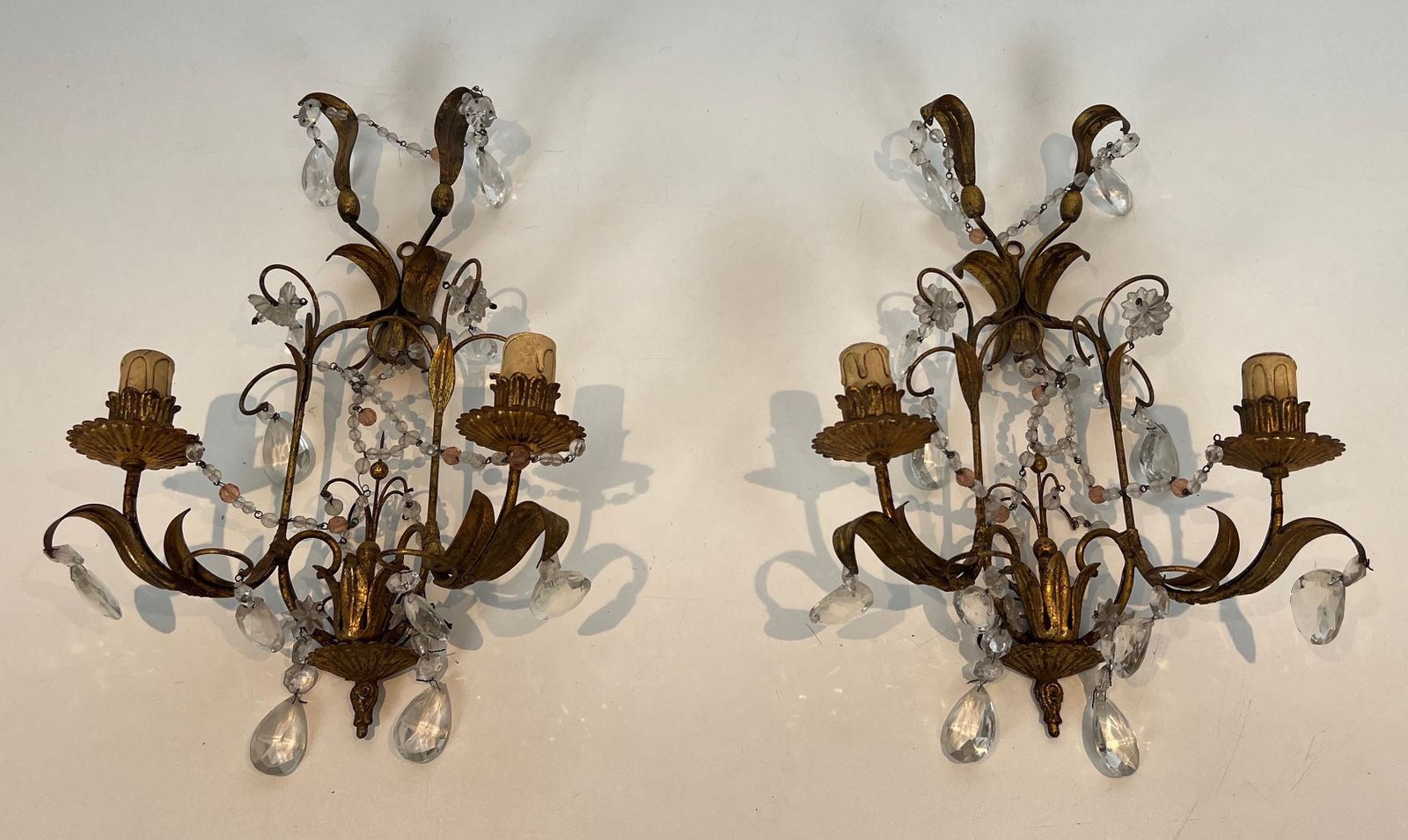 photo buy Pair Of Wall Lights In Gilded Metal And Crystals In The Style Of Maison Baguès