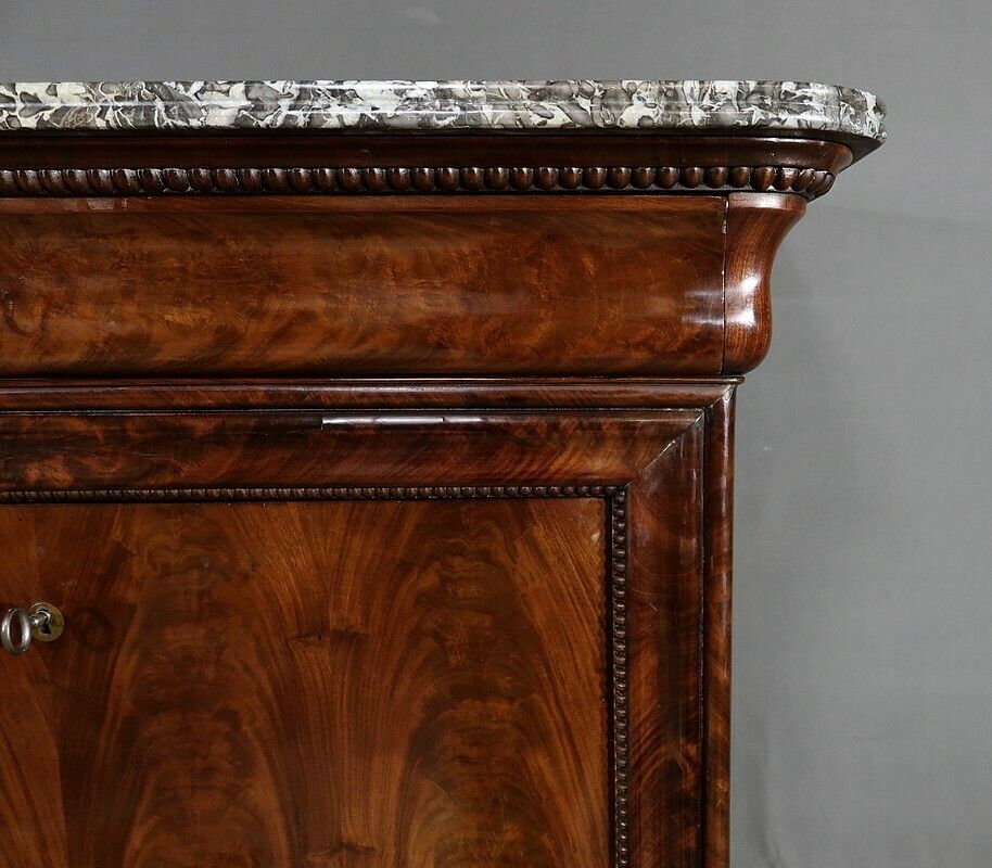 Small Mahogany Veneer Secretary, Restoration Period – Early 19th Century photo vinterior
