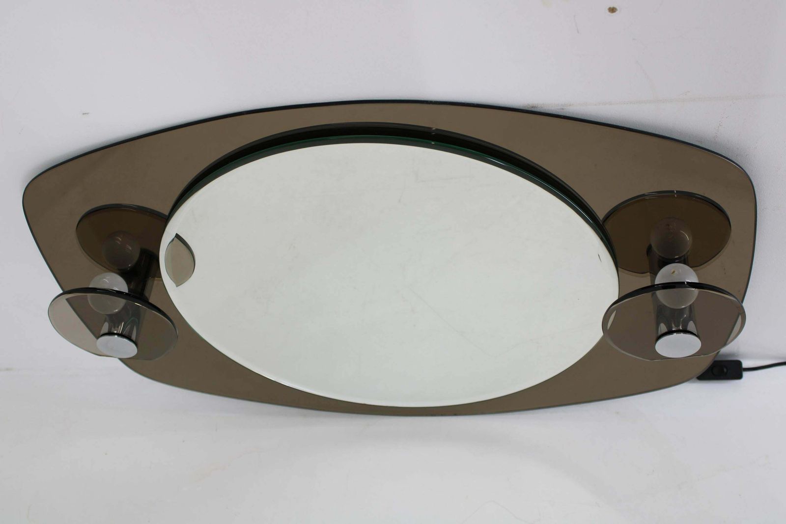 1970s Italian Wall Mirror With Integrated Lights photo vintage