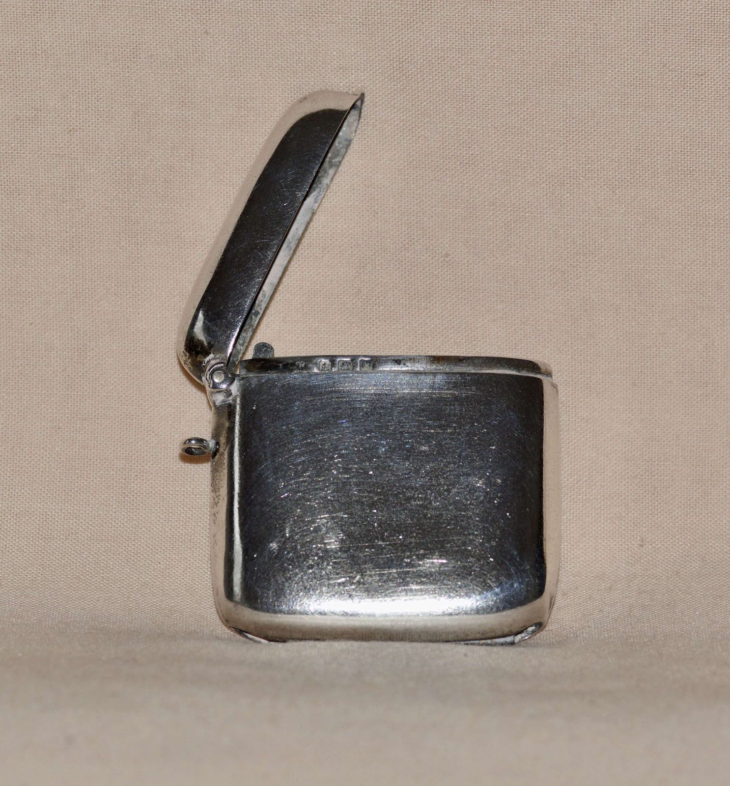 1909 Edwardian Birmingham Silver Vesta Case photo for sale