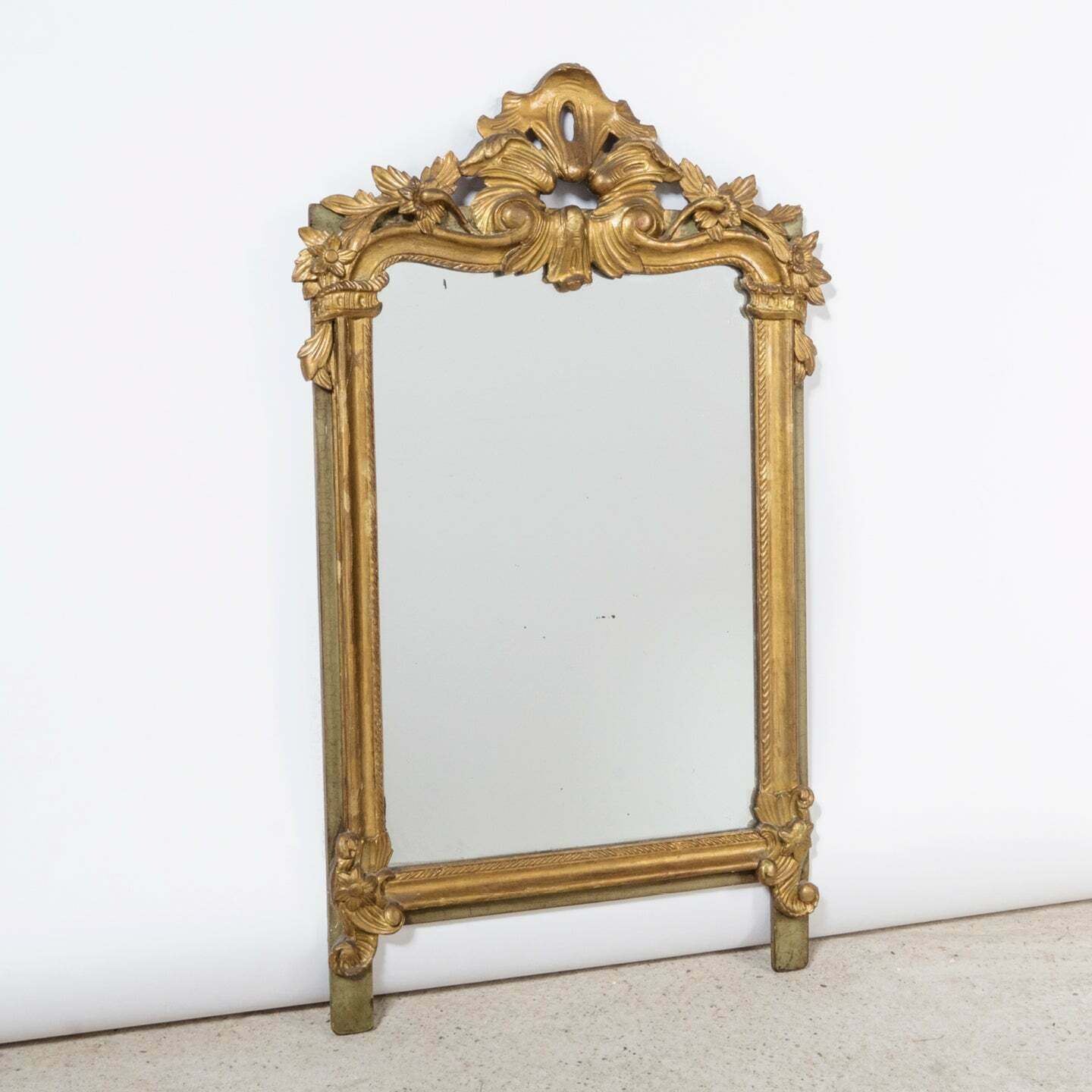 Antieke Franse Bloemenspiegel, 19e Eeuw, Jaren 1800 photo furniture