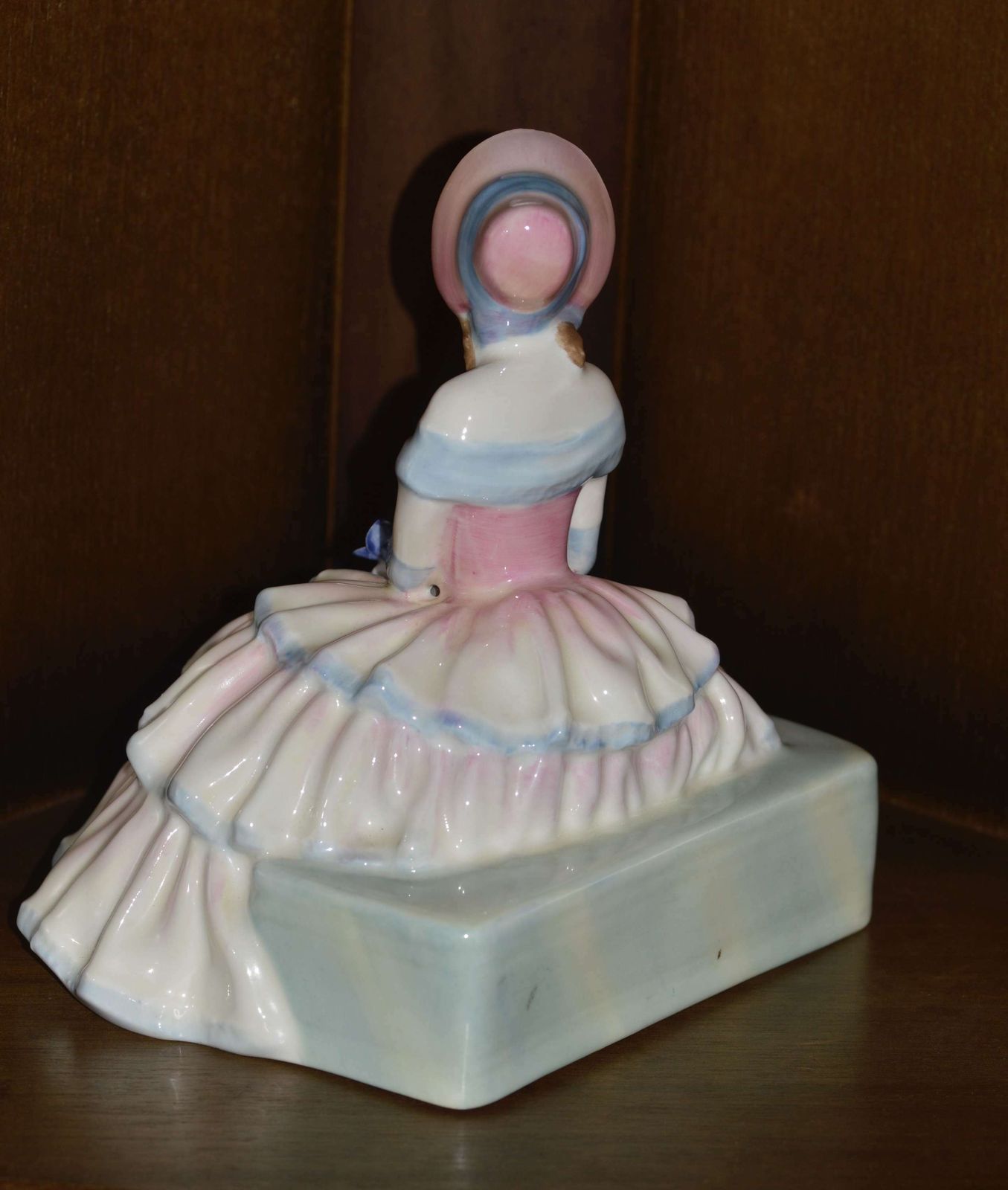 Royal Doulton 1935 Porcelain "Daydreams" Figurine photo for sale