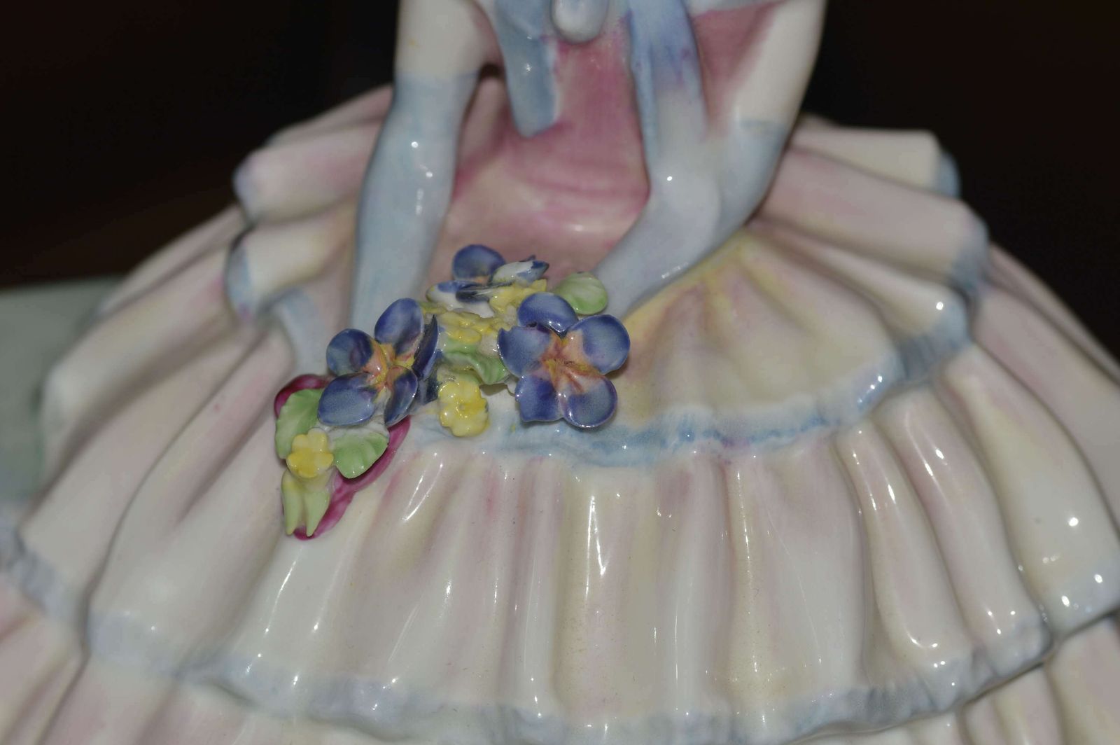 Royal Doulton 1935 Porcelain "Daydreams" Figurine photo buy