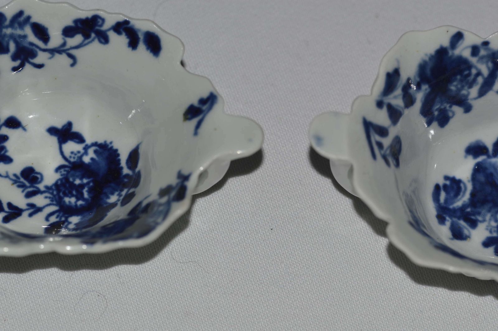 1758 60 An Attractive Pair Of Worcester Geranium Moulded Butterboats photo vintage