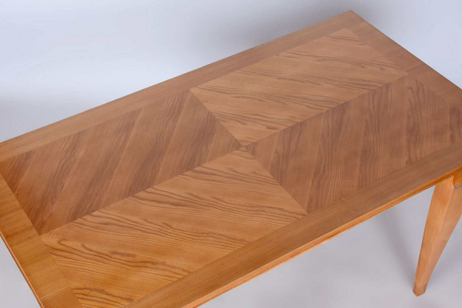 photo vintage Restored Art Deco Folding Table, By J. Leleu, Oak, Spruce, France, 1920s