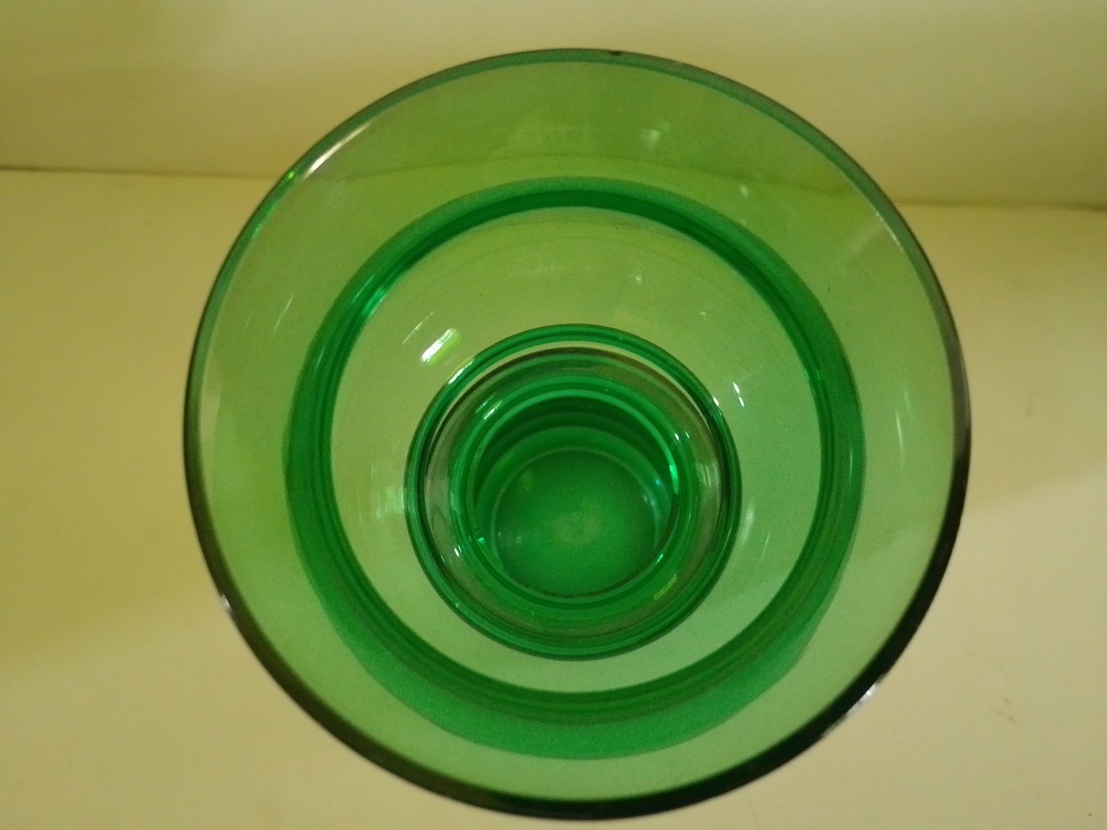 Riihimaki Lasi Oy  Green Glass "Tulppaani" Vase Designed By Tamara Aladin photo for sale