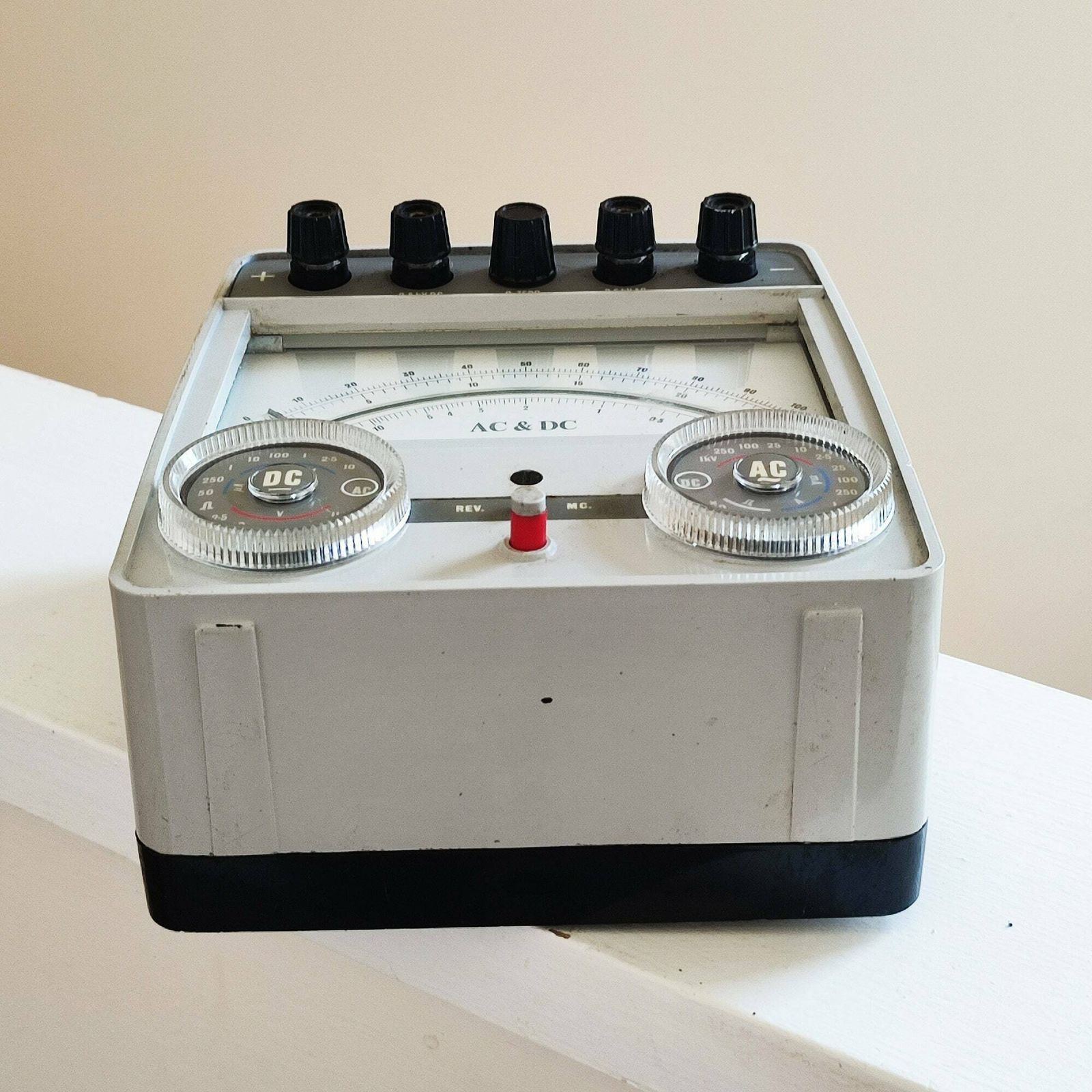 50's Post Office Multi Range Ac / Dc Volt & Amperes Multi Meter Model No. 14c W/ Leather Case   Sbm 82/5   Vintage Testing Equipment photo vinterior