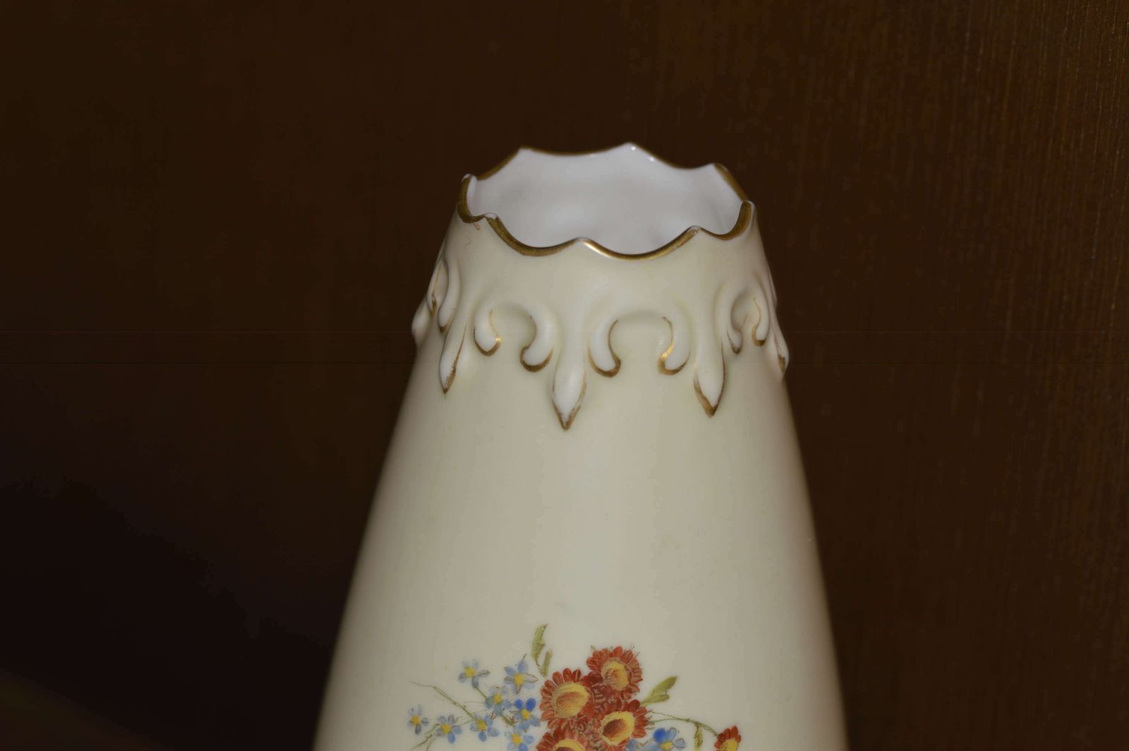 Grainger & Co. Royal China Works Worcester Floral Vase 1890 photo for sale