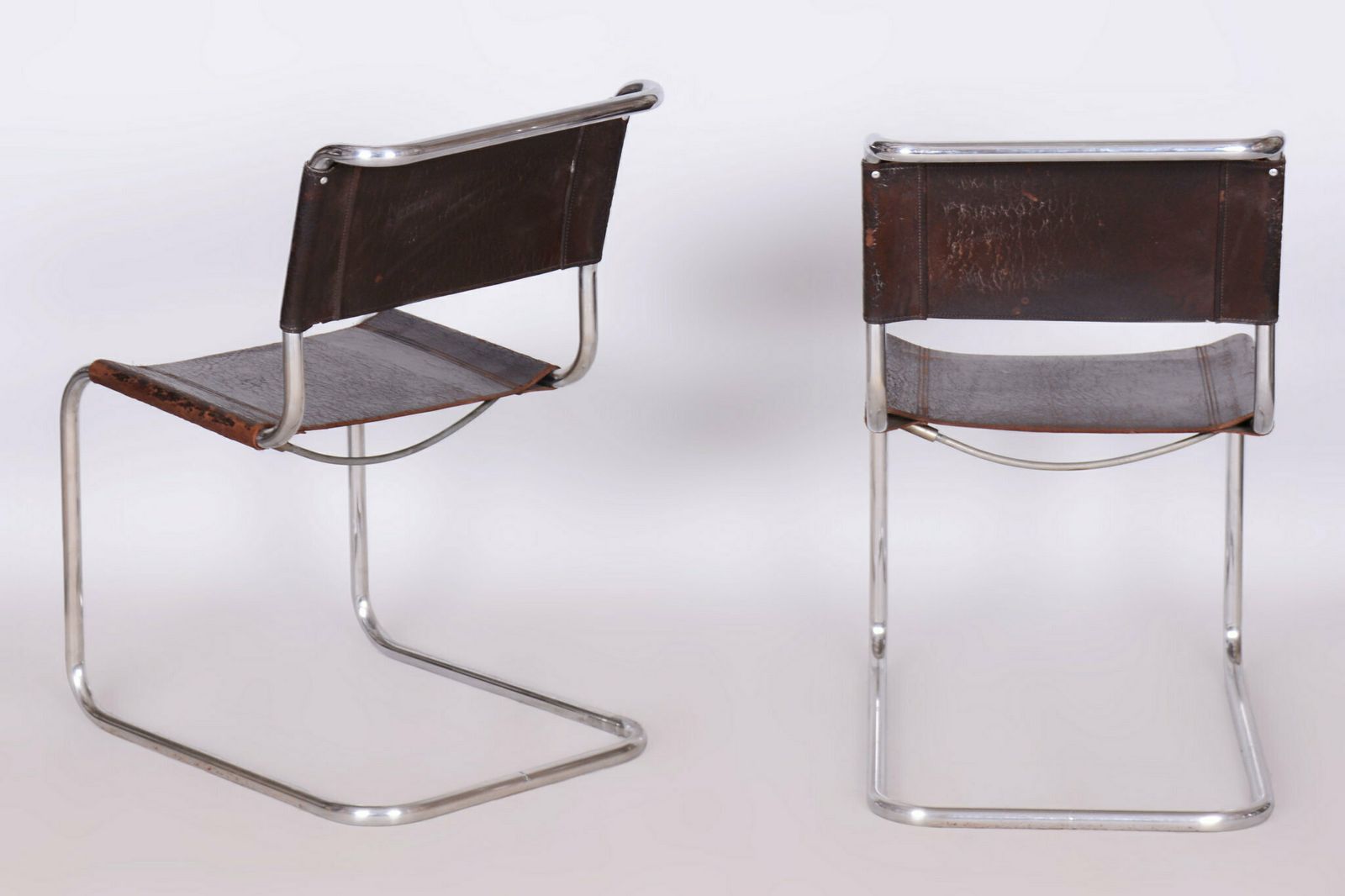 photo for sale Set Of Four Original Bauhaus Chairs, Genuine Leather, Chrome, Germany, 1930s