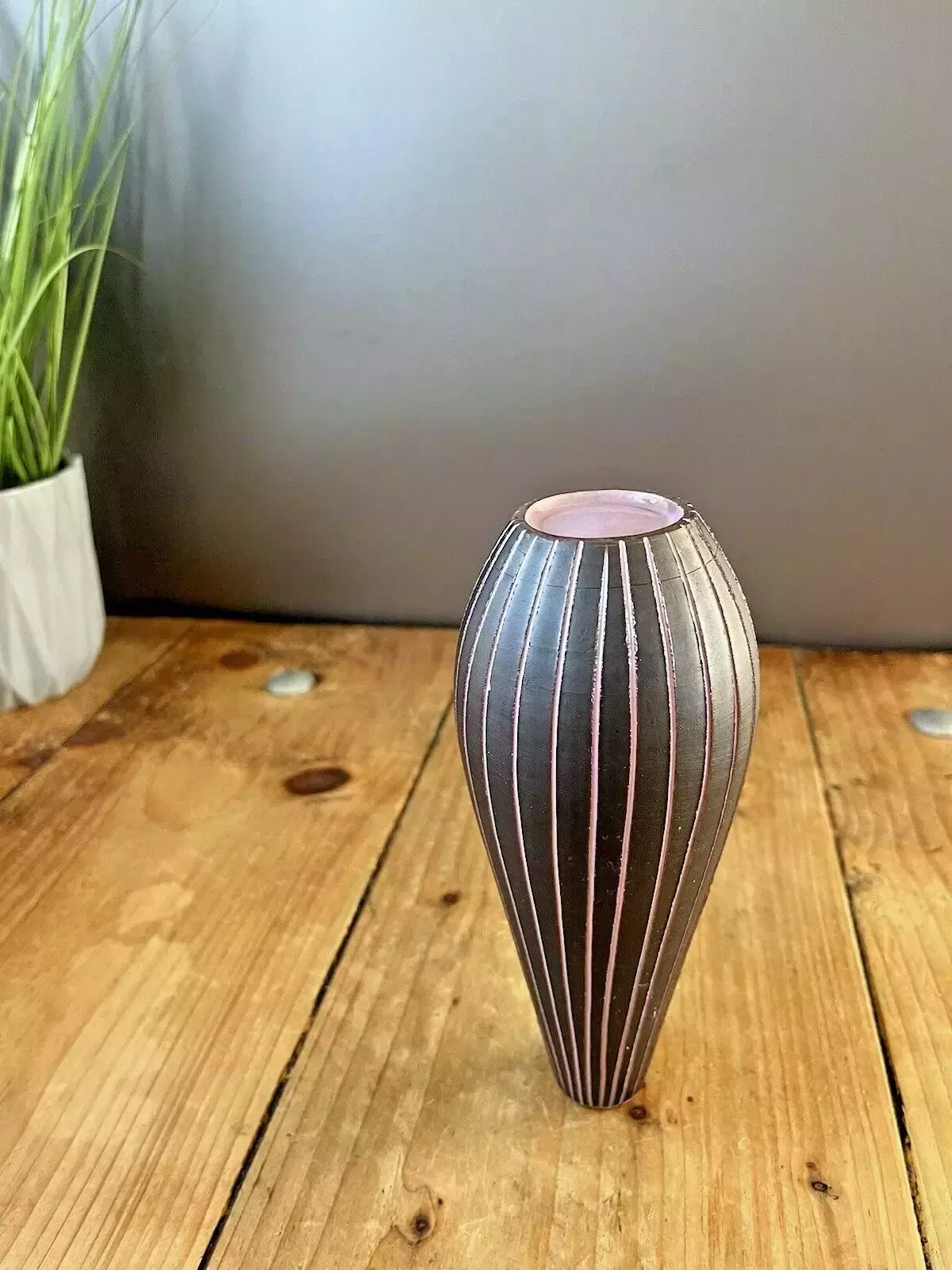 70's Mid Century Modern Swedish Gabriel Lido Pinstripe Rockabilly Sgraffito Vase photo 65.0
