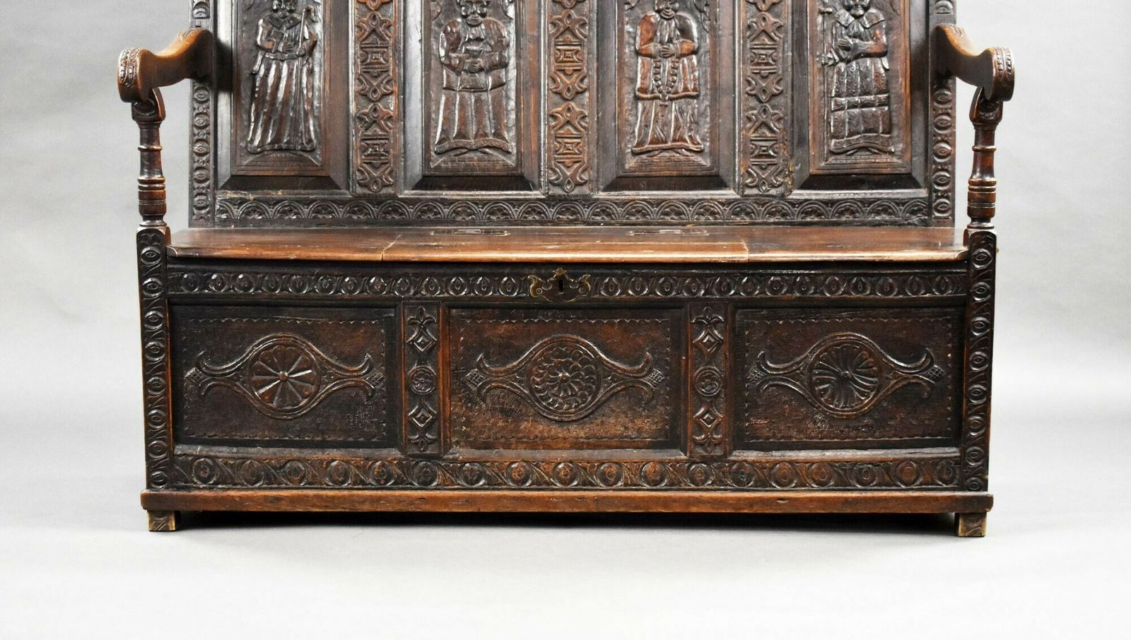 18th Century Carved Oak Settle photo Furniture