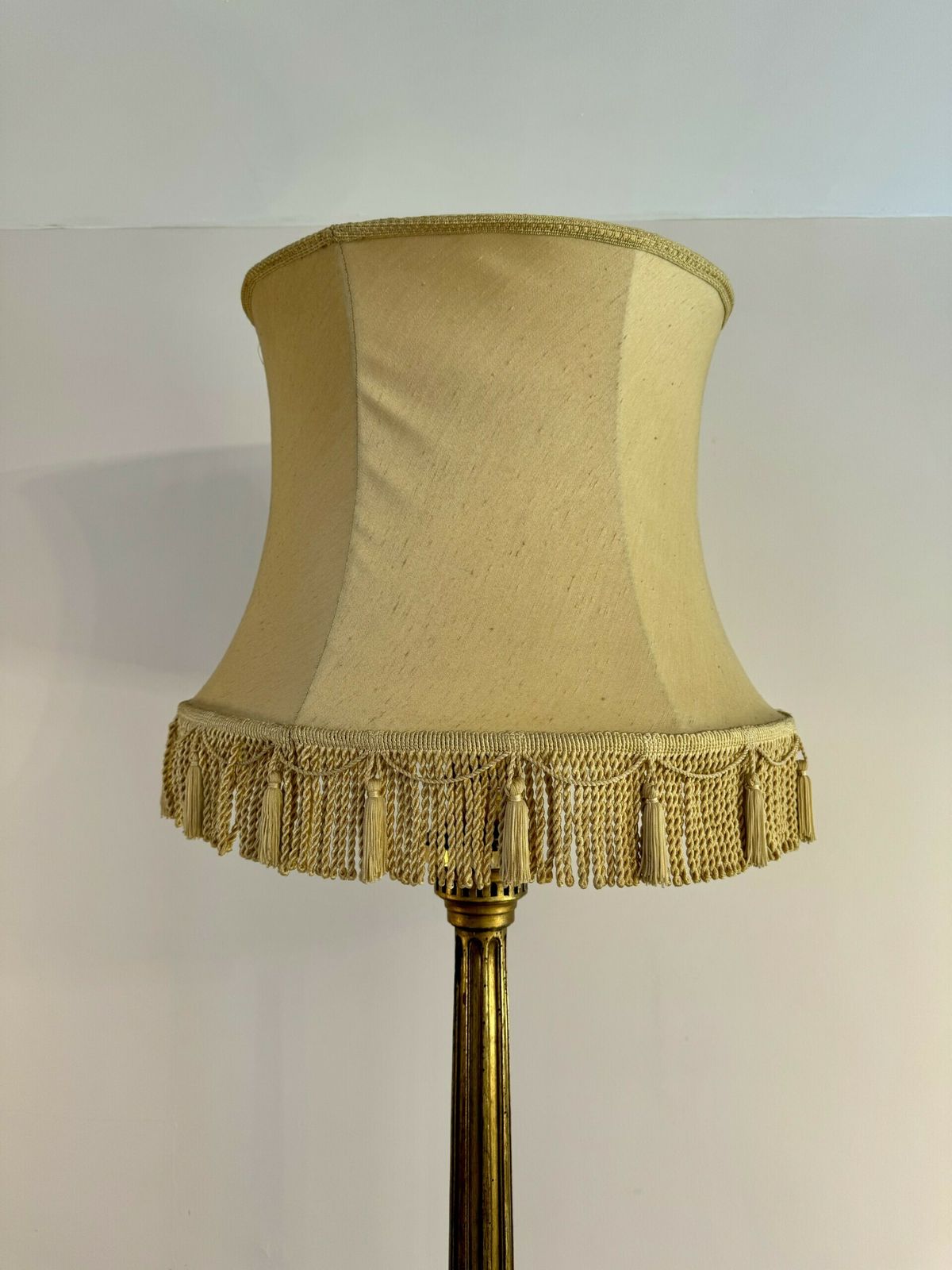 Outstanding Quality Antique French Carved Gilded Standard Lamp photo 1845.0