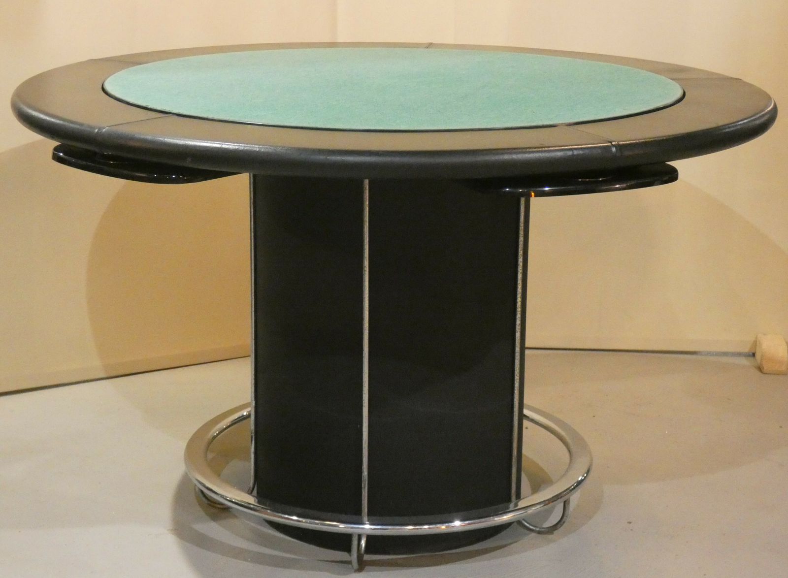 1970s Italian Game Table In Leather And Steel