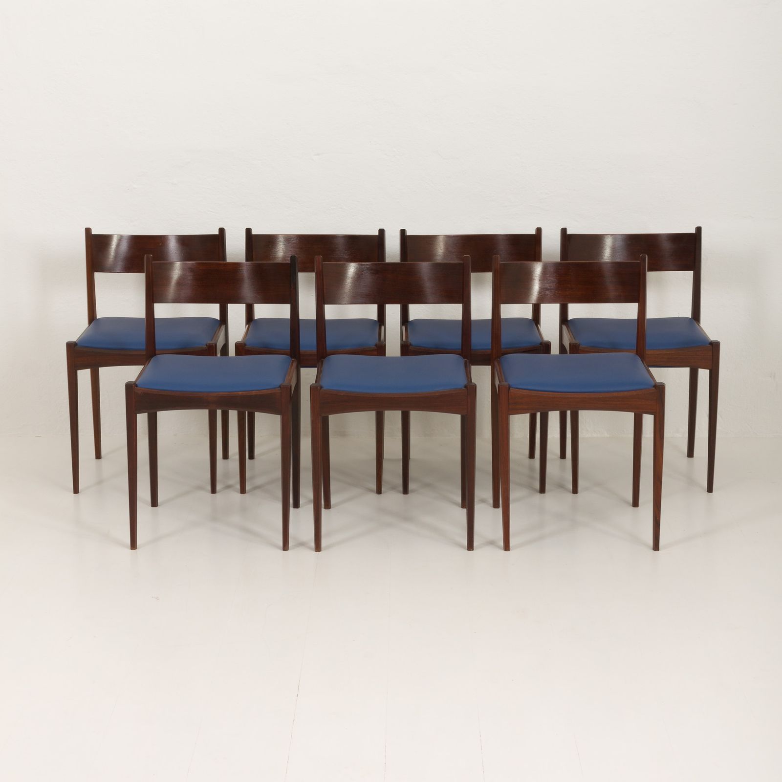 Ico Parisi And Louisa Parisi Set Of 6 Rosewood Chairs For Mim, 1950s photo 3195.0