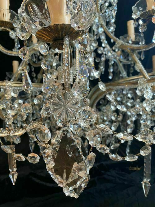 A Large Pair Of Eighteen Light Florentine Antique Chandeliers photo vinterior