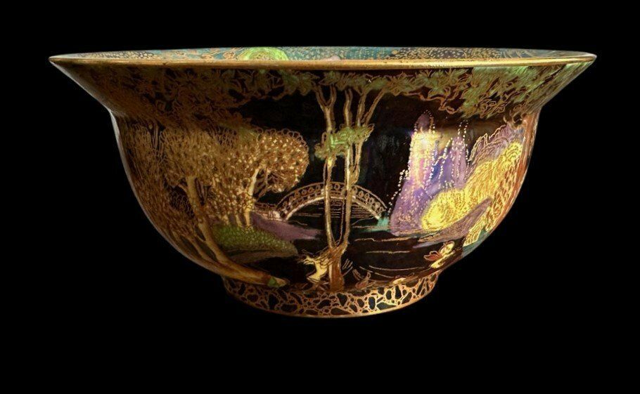 Wedgwood Fairyland Bowl, 1920s photo furniture