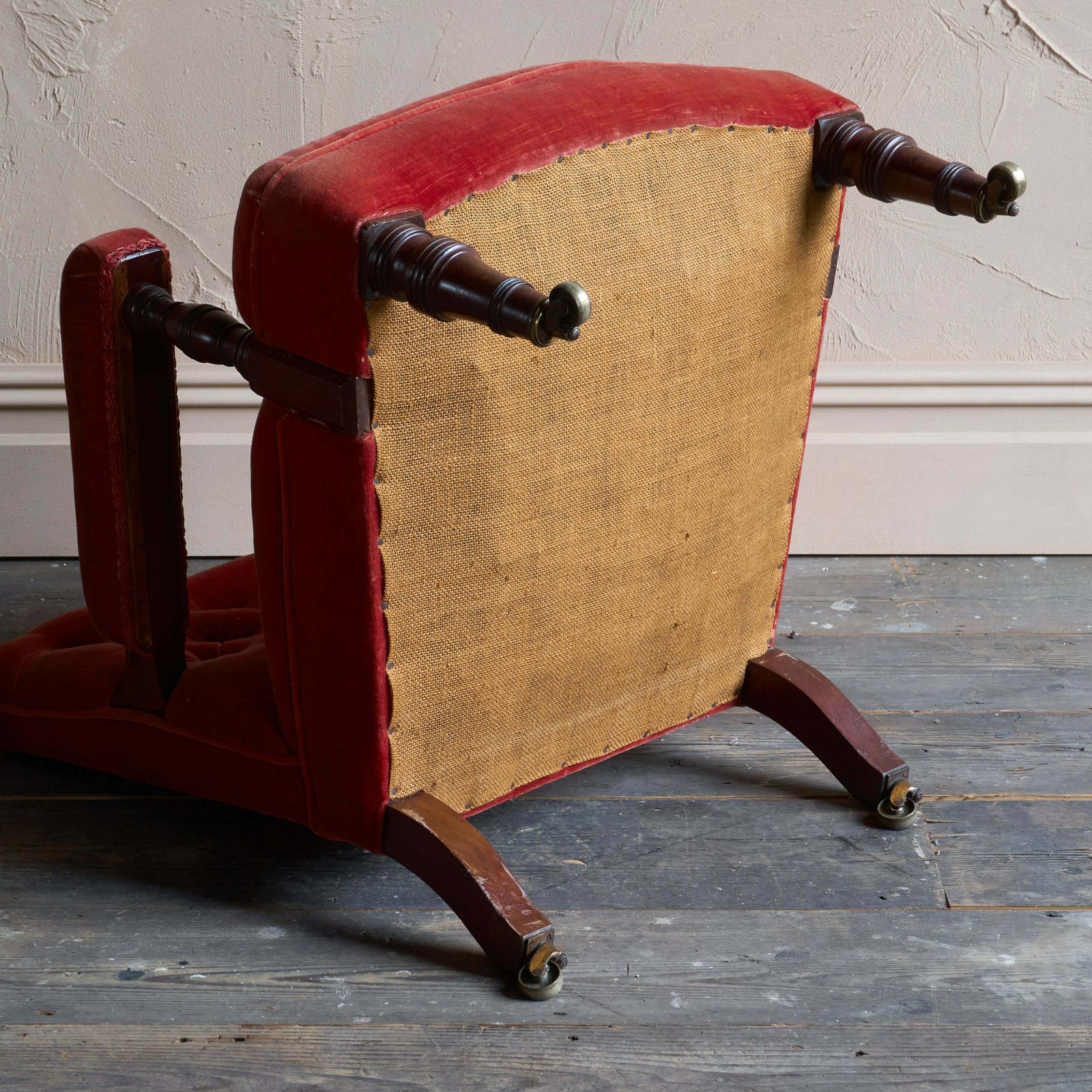 photo furniture Antique Open Armchair   Red/Pink Velvet