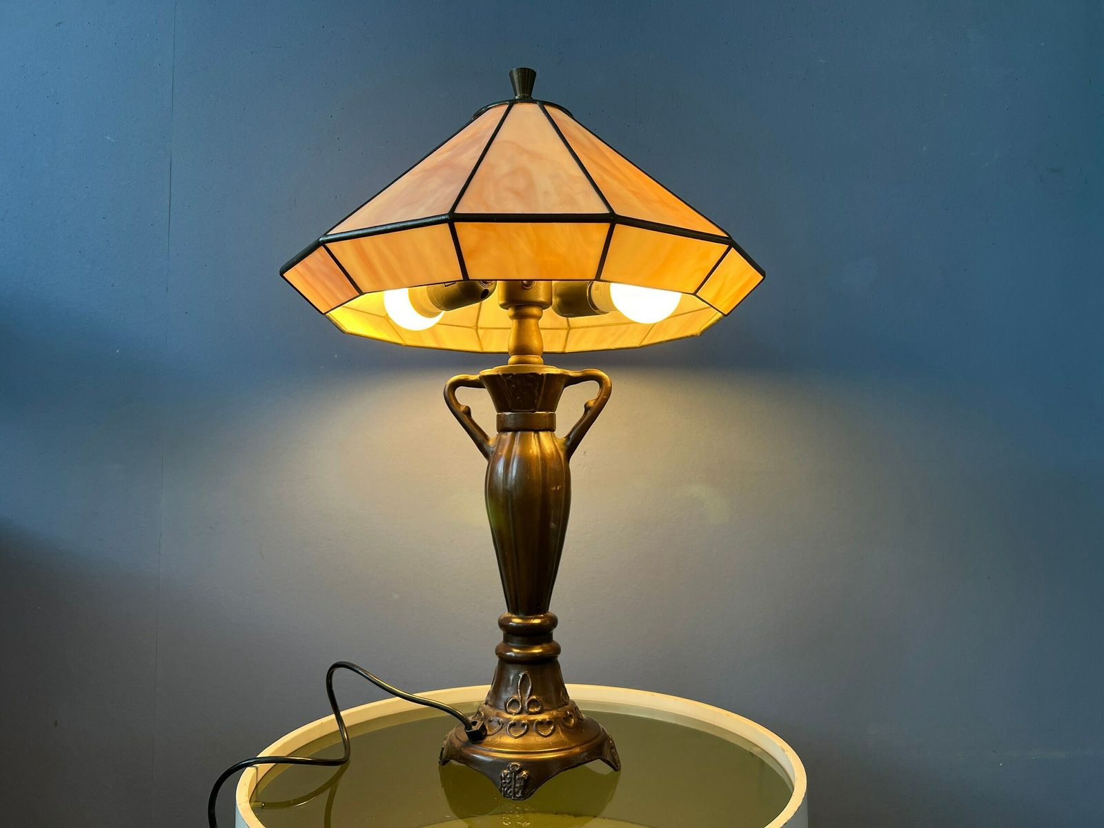 Paarse Tiffany Art Deco Glas In Lood Tafellamp