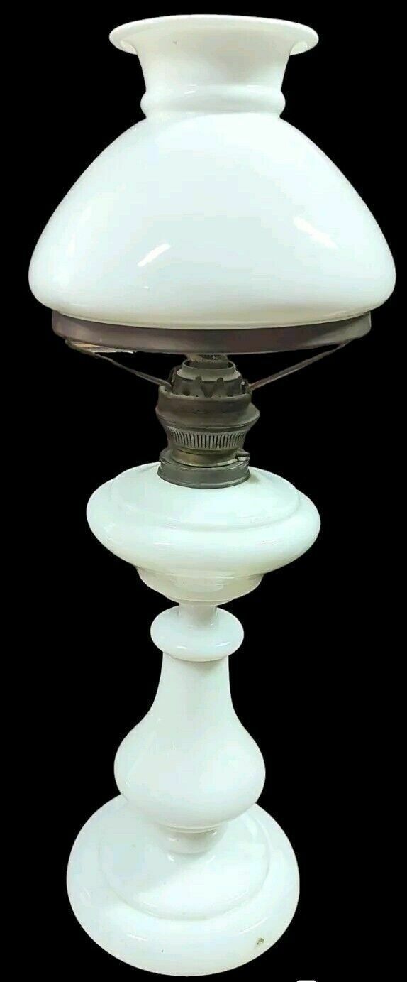 Large Antique Oil Lamp In Opaline Glass, Late 19th Century