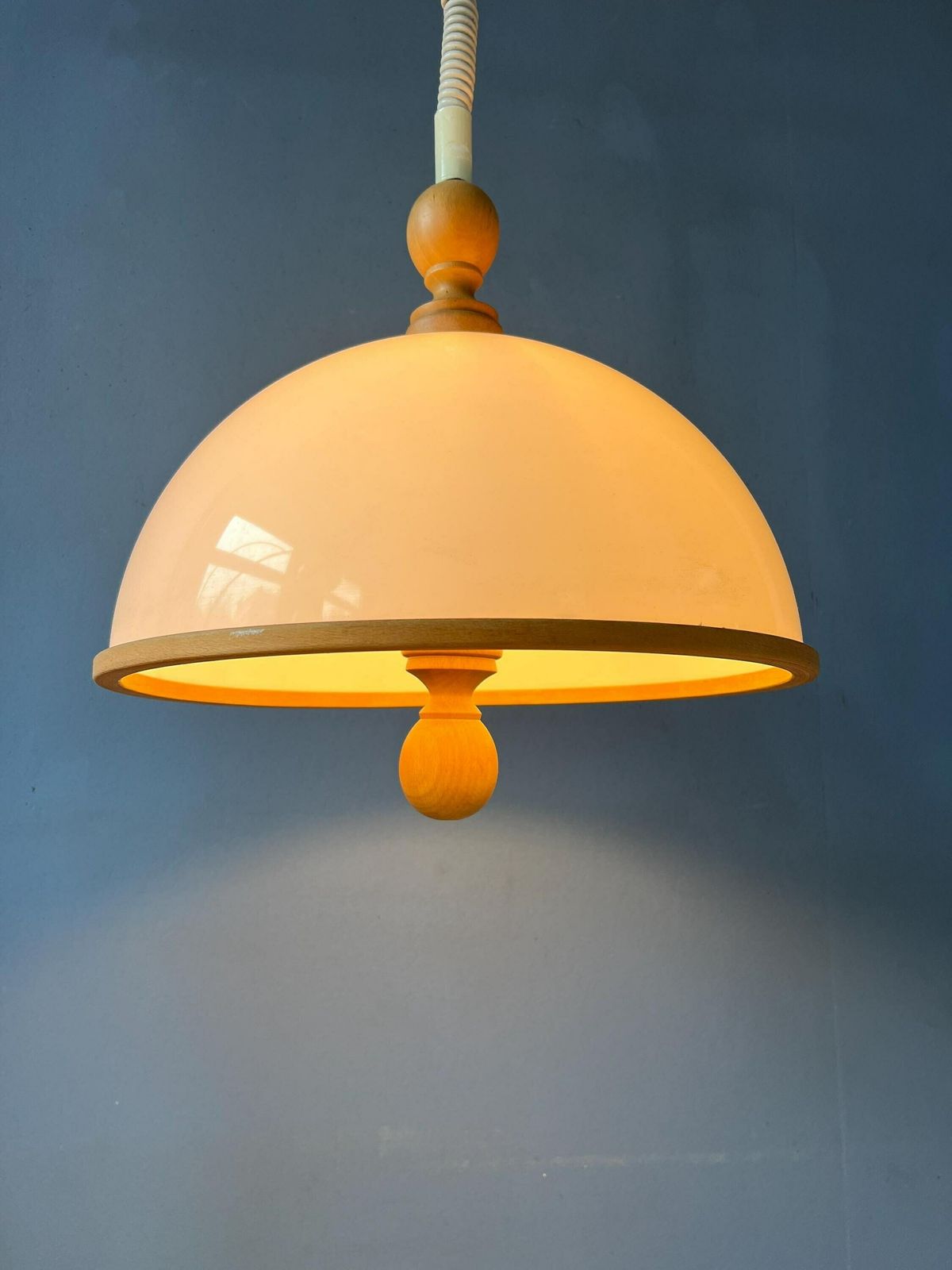 Witte Steinhauer Hanglamp Van Plexiglas Met Houten Elementen