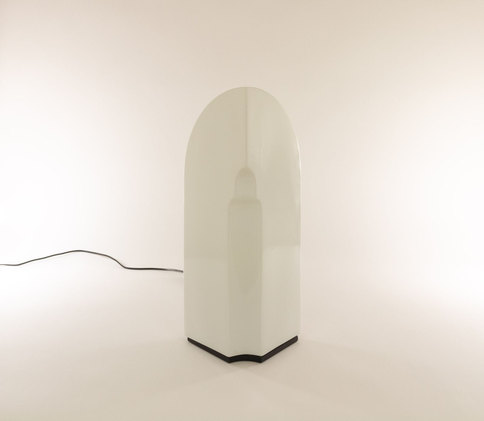 Large Tiki Table Lamp By Kazuhide Takahama For Leucos, 1980s photo Lighting