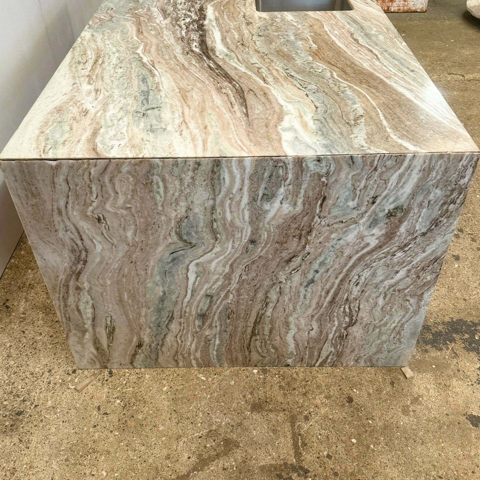 photo furniture Brown And Green Marble Kitchen Island With Sink