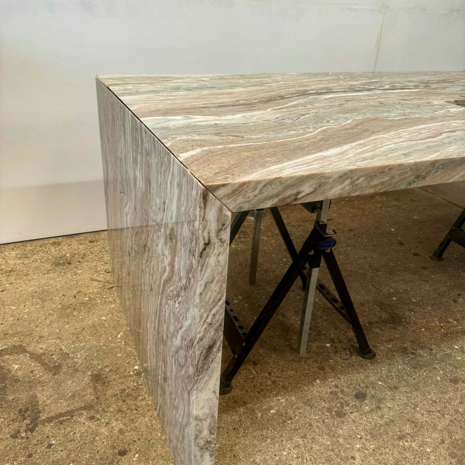 photo vinterior Brown And Green Marble Kitchen Island With Sink